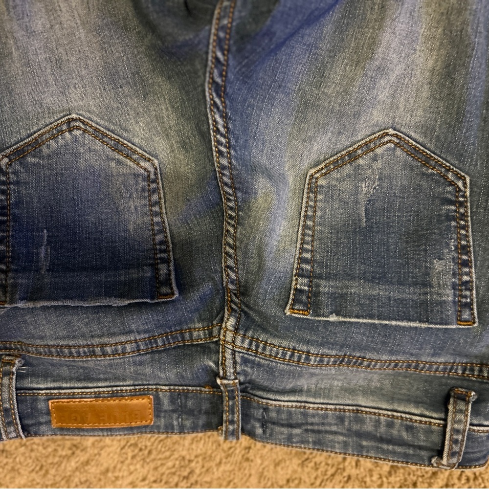 Distressed Blue Jeans - Picture 5 of 5